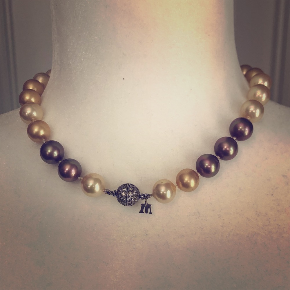 Vintage Majorica Simulated Pearl Necklace